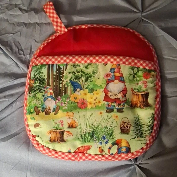 Gnome Print Pot Holders with Red Accents - Picture 5 of 6